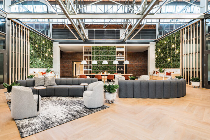 Grinnell Featuring ASPECTA™ Contours in Chantilly Bonheur