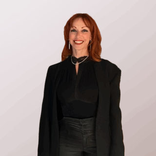 Portrait of Maggie Bayoud